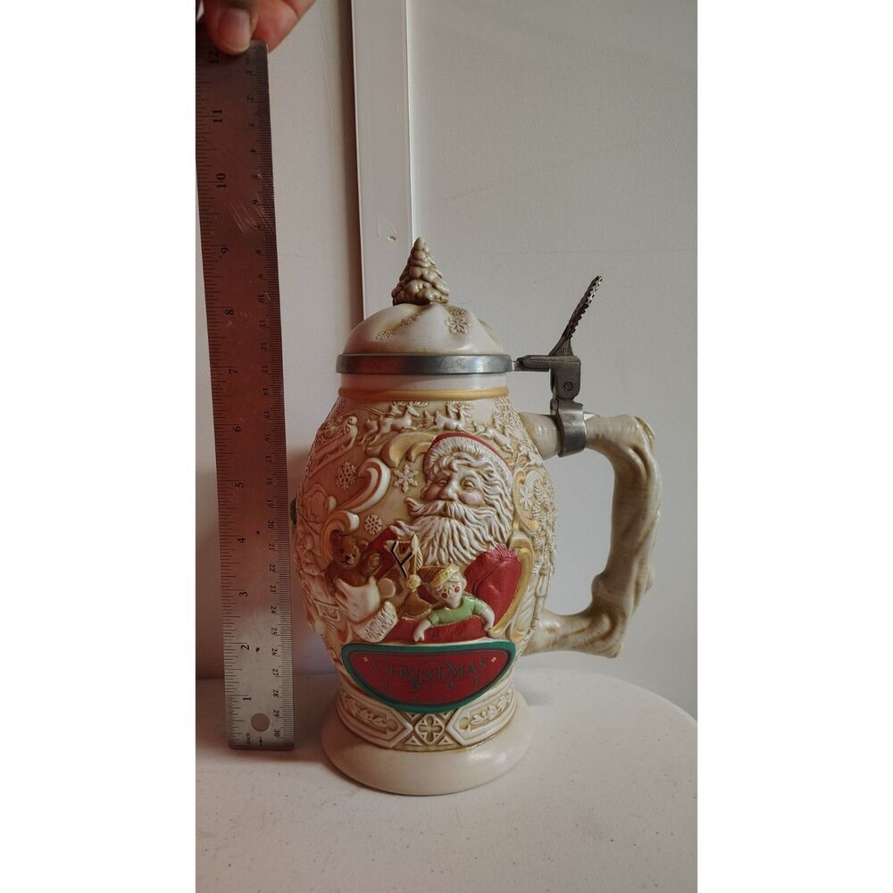 Avon Father Christmas‎ Stein 1994